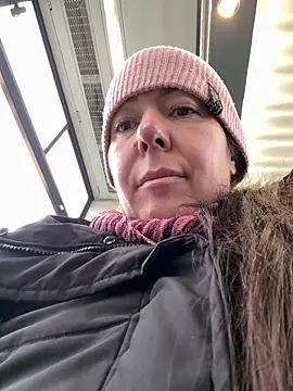 eveangelll online show from March 1, 6:48 am