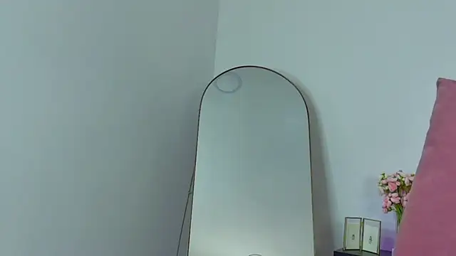 TootsieGirls online show from December 4, 9:57 pm