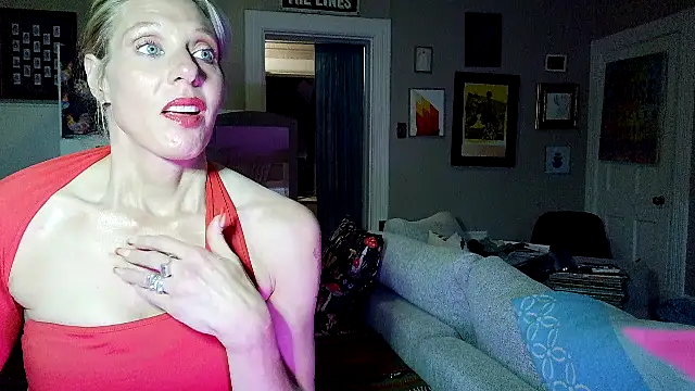 Glamazonx online show from February 4, 12:27 am