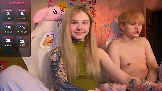 Britney Lynch online show from February 8, 7:06 pm