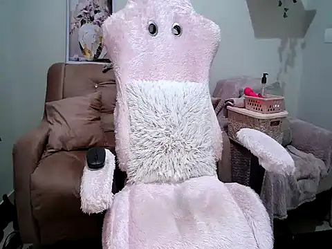 Irresistible24 online show from September 21, 11:23 am