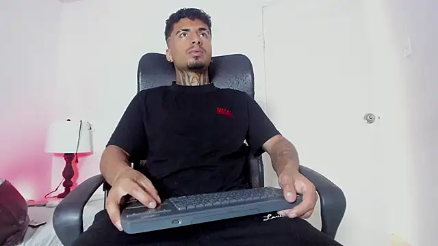 JuanCamiilo 66 online show from March 18, 6:55 pm