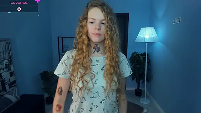 RayaNenlia online show from January 10, 5:09 am