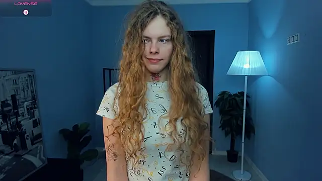 RayaNenlia online show from February 9, 5:11 am