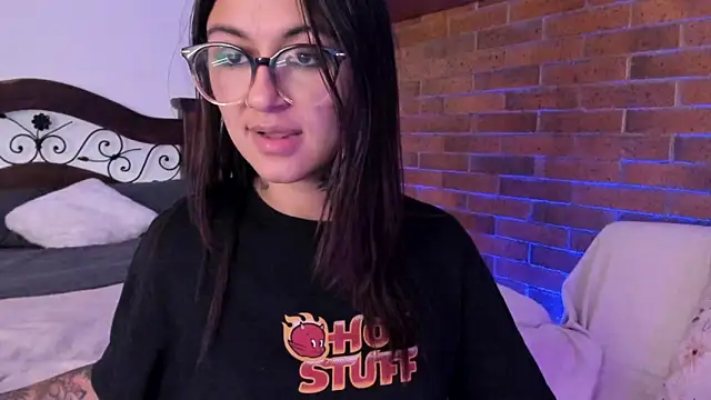 noemi foxxx online show from February 11, 3:51 pm