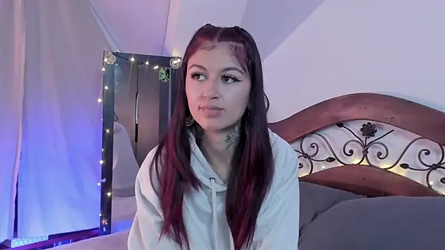 noemi foxxx online show from September 19, 11:44 am