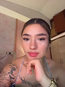 Arianavillada online show from June 15, 4:04 am