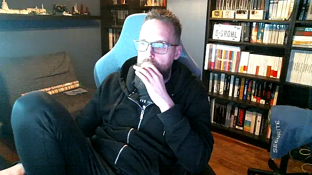 MeSteff online show from April 17, 7:28 pm