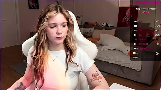 Snapshot of Frau_Lina chatting on March 4, 3:07 pm Frau Lina online show from March 4, 3:07 pm