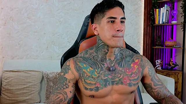 AdanReilly online show from April 2, 9:34 pm