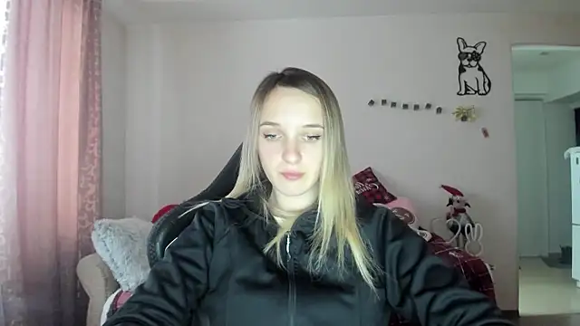 Snapshot of RouseReed chatting on January 14, 1:06 pm RouseReed online show from January 14, 1:06 pm