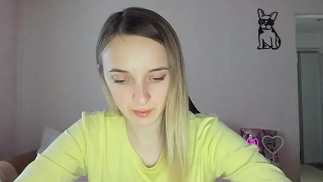 Snapshot of RouseReed chatting on February 2, 12:59 pm RouseReed online show from February 2, 12:59 pm