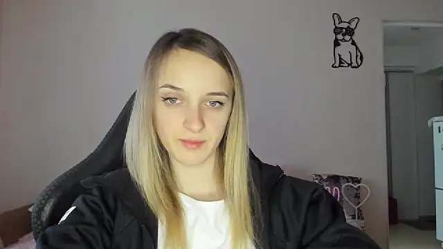 Snapshot of RouseReed chatting on February 3, 12:54 pm RouseReed online show from February 3, 12:54 pm