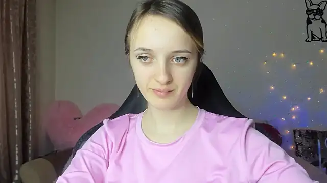 Snapshot of RouseReed chatting on March 3, 1:06 pm RouseReed online show from March 3, 1:06 pm