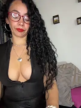 Snapshot of JULYSEX1 chatting on April 25, 2:03 pm JULYSEX1 online show from April 25, 2:03 pm