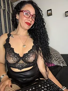Snapshot of JULYSEX1 chatting on April 26, 3:10 pm JULYSEX1 online show from April 26, 3:10 pm