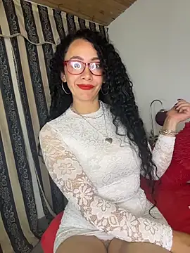 Snapshot of JULYSEX1 chatting on May 2, 2:33 pm JULYSEX1 online show from May 2, 2:33 pm