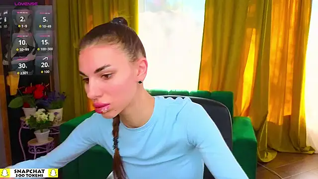 EmmyGreans online show from April 20, 5:54 am