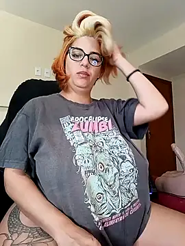 Escarlate4you  online show from December 18, 9:15 am