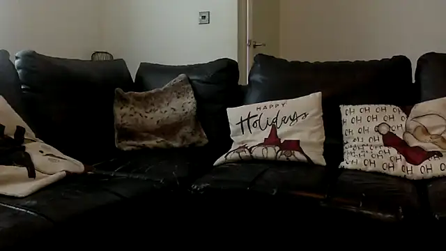 AshleyCox online show from December 10, 1:33 pm