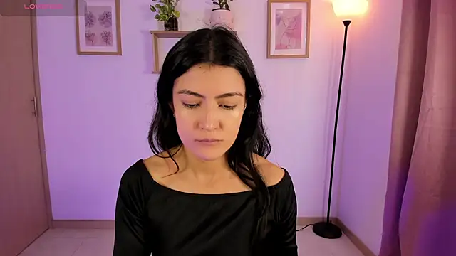 Lilabril online show from June 10, 2:49 pm