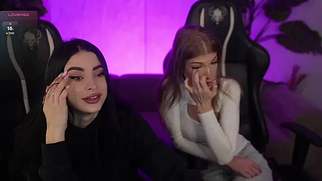 Tina Breeze online show from February 4, 8:20 am