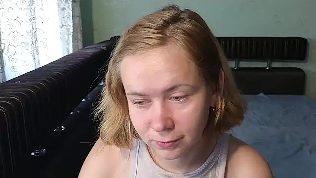 Riley Roo online show from July 22, 7:11 am