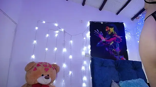 IsaBaileys  online show from February 20, 10:04 pm