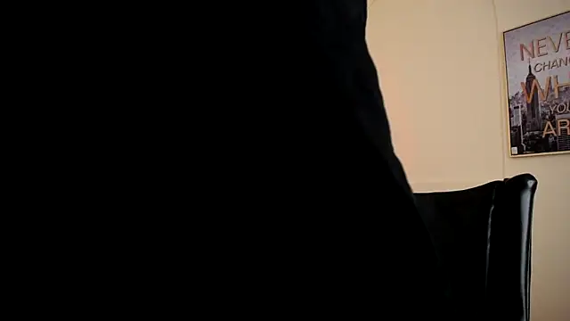 IsaBaileys  online show from March 10, 7:07 pm