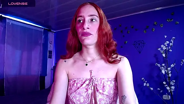 IsaBaileys  online show from October 10, 9:14 pm