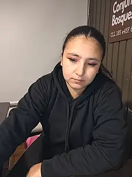 Cute Penelope online show from March 17, 11:13 am