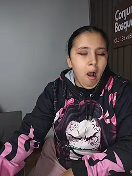 Cute Penelope online show from April 7, 11:10 am