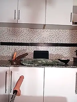 Snapshot of Bella045 chatting on September 26, 1:26 pm Bella045 online show from September 26, 1:26 pm