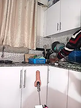 Snapshot of Bella045 chatting on November 3, 1:34 pm Bella045 online show from November 3, 1:34 pm