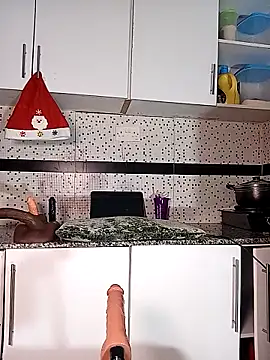 Snapshot of Bella045 chatting on December 23, 10:24 am Bella045 online show from December 23, 10:24 am