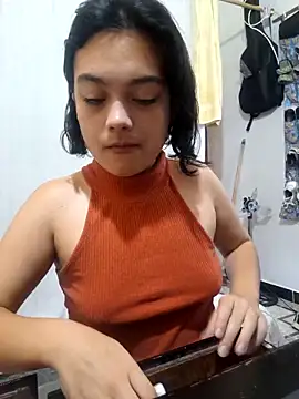 Snapshot of littlemelii chatting on September 11, 5:13 pm littlemelii online show from September 11, 5:13 pm