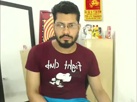 Snapshot of MikeRiverx chatting on March 12, 3:57 am MikeRiverx online show from March 12, 3:57 am