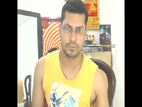 Snapshot of MikeRiverx chatting on January 8, 3:42 am MikeRiverx online show from January 8, 3:42 am