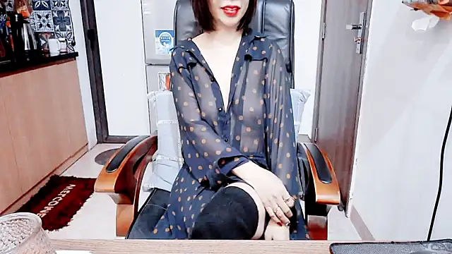 Snapshot of Miu-Le chatting on February 11, 10:15 pm Miu-Le online show from February 11, 10:15 pm