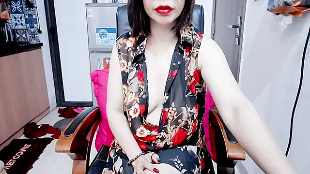 Snapshot of Miu-Le chatting on March 4, 5:30 pm Miu-Le online show from March 4, 5:30 pm