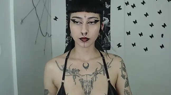 n0sferatus   online show from March 16, 3:14 am