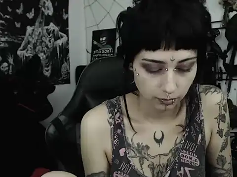 n0sferatus   online show from June 25, 2:55 am