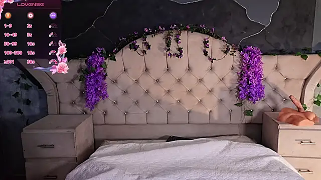 AmberGreyy  online show from May 24, 6:24 pm