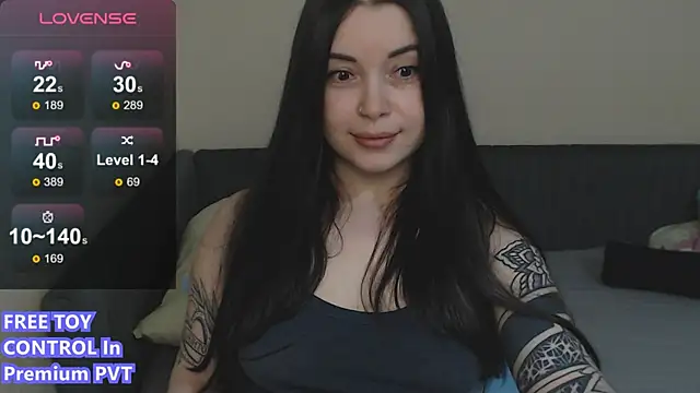 Snapshot of IamLika chatting on February 8, 8:12 pm IamLika online show from February 8, 8:12 pm