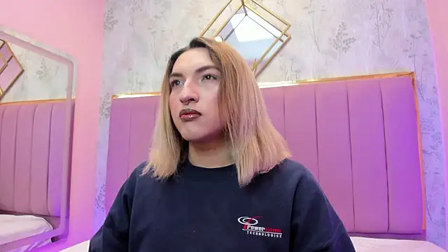 TomLondon  online show from November 30, 11:47 am