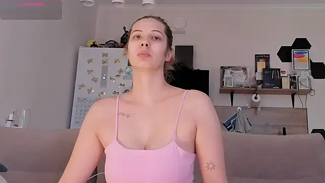 Girl alone home online show from July 12, 4:09 pm
