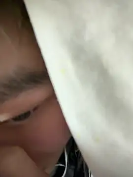 Snapshot of GagedBanknote chatting on April 7, 5:46 pm GagedBanknote online show from April 7, 5:46 pm