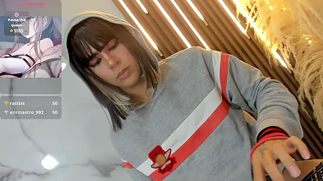 Tiff Valentine online show from March 15, 12:15 am