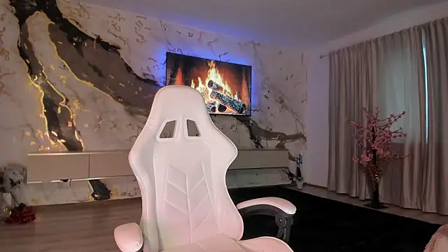 patriciakeys online show from March 28, 4:56 am