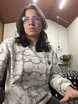 karlamorris  online show from April 20, 1:14 pm